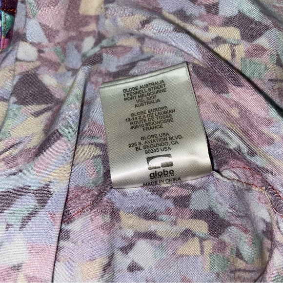 GLOBE - Short Sleeve Button Up - Picture 8 of 8